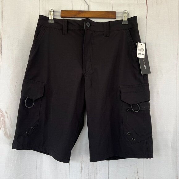 NWT Ocean Current Men’s Shorts Black with Cargo Pockets Size 32 - Picture 1 of 5